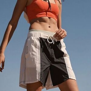 Free People Movement Sun Daze Board Shorts White Black Size Medium